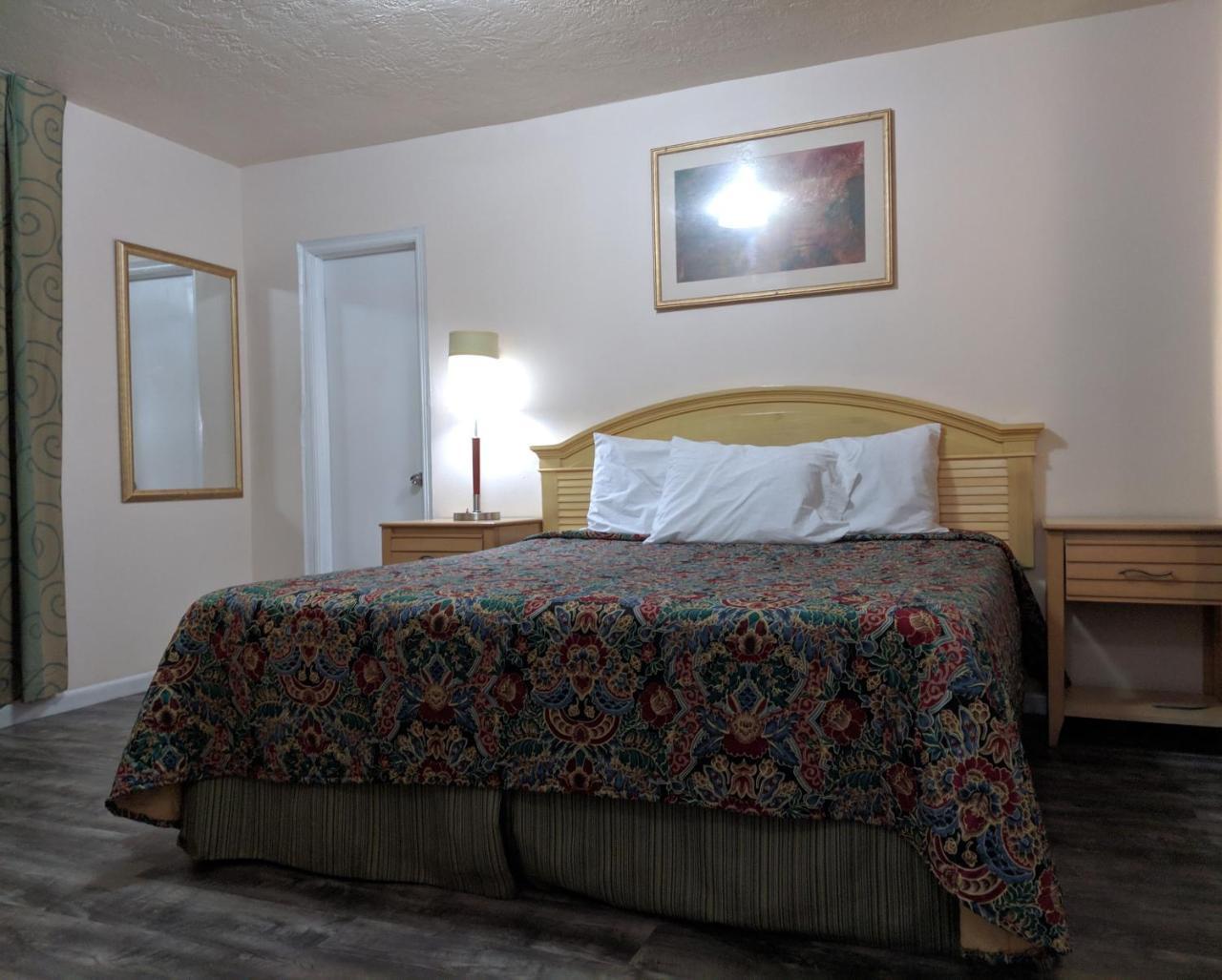 Travelers Inn - Clearwater Exterior photo